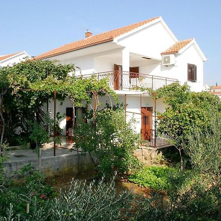 Apartments Mirja - 100M From The Beach & Parking Trogir Exterior foto
